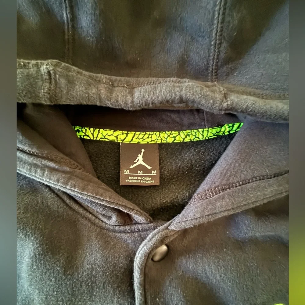 Jordan- Vintage Button‎ up Sweat jacket- Medium- Excellent Condition!!!
